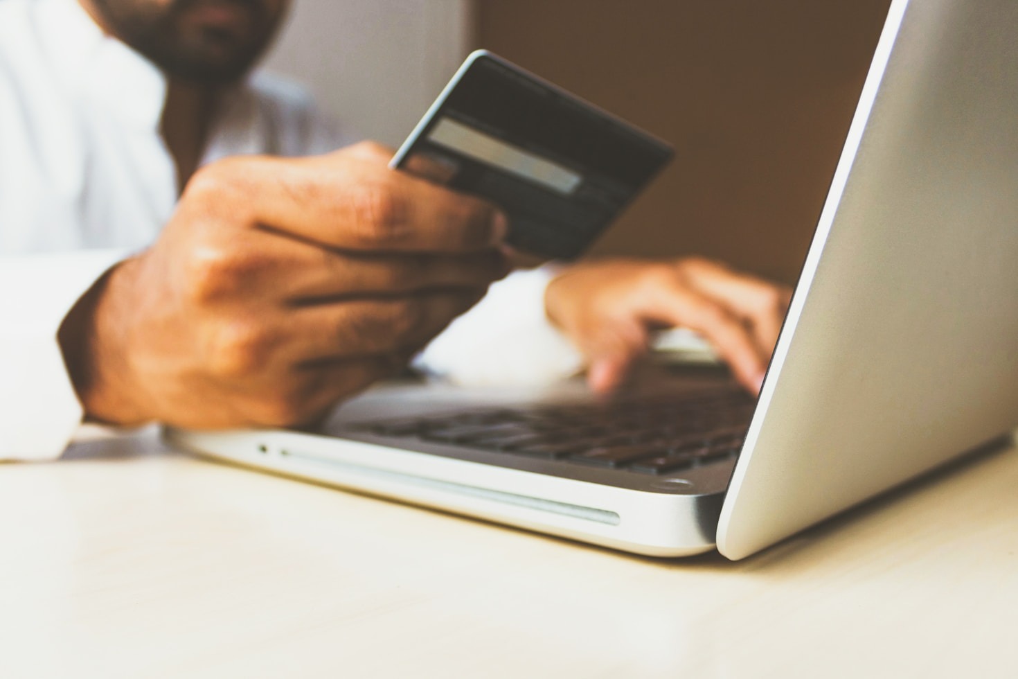 Understanding the Link Between Sales Growth and Digital Economy